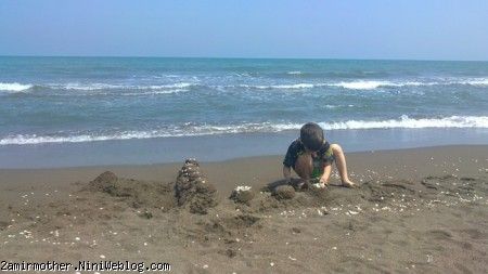 بازی در دریاکنار 