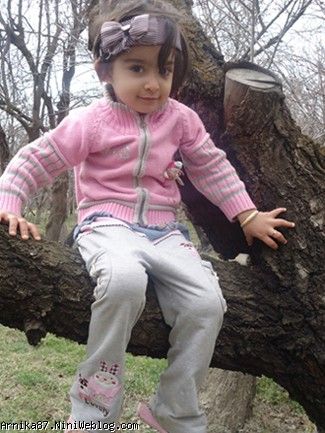 آرنیکا در 3 سالگی