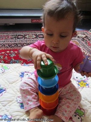 آرشیدا و بازی با اسباب بازی چند طبقه 