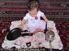 آرشیدا در حال نواختن 