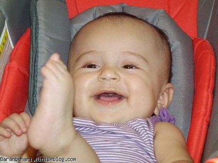 آخ جون خاله چه بازیهایی بلده !