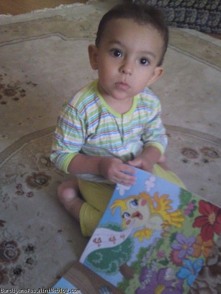 کتاب خوندن بردیا جونی 
