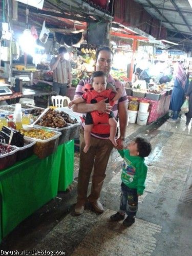 اینجا یکی از بازار های بابلسر