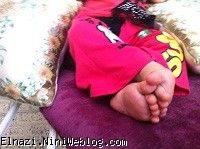 قربون اون پاهای کوچولوت بشم 