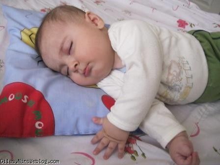 عکس خواب کودک