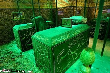 قبر مطهر