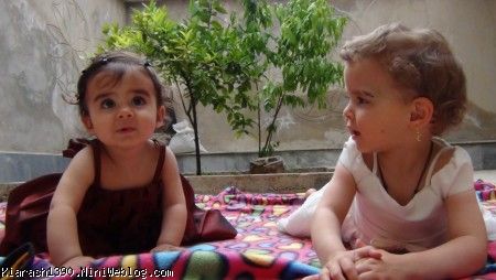مطهره روحانی و کیارش در لباس دخترانه 