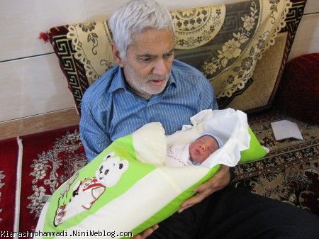 کیارش در بغل پدر خدابیامرزم