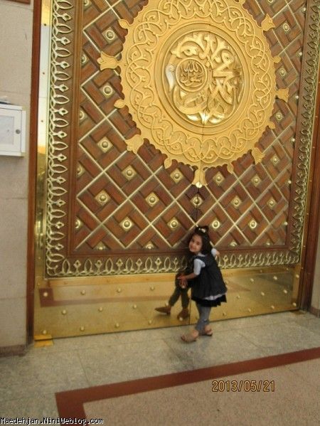 یکی از درب های ورودی به مسجد النبی
