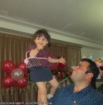النا محمدی