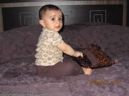 بازی کردن با بالشت