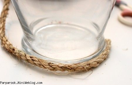 گلدان شیشه ای را با طناب کنفی اینگونه تزیین کنید