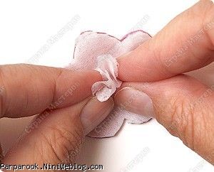 آموزش ساخت گل از دستمال سفره