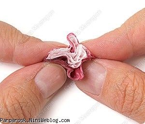 آموزش ساخت گل از دستمال سفره