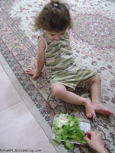 رهام و كمك به مونا
